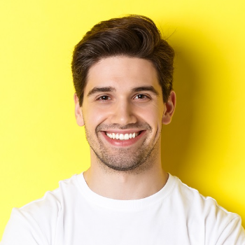 خالد عبد العزيز
